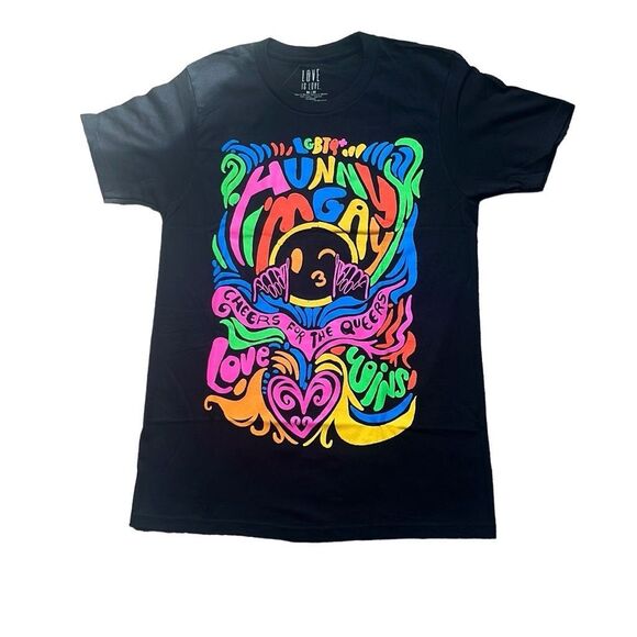 Love Is Love Rue21 LGBTQ T-Shirt Medium Hunny I’m Gay PRIDE Rainbow Graffiti NEW - Picture 1 of 6